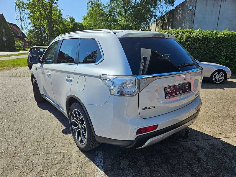 Mitsubishi Outlander 2.0 PHEV Top 4WD