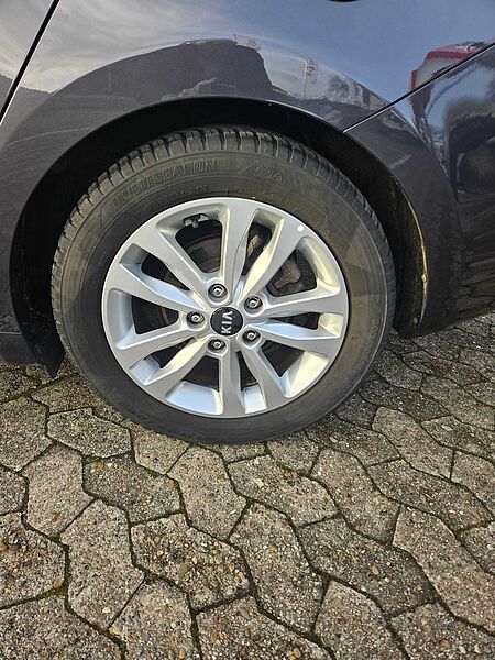 Kia cee'd Sportswagon 1.4  Edition 7 + Emotion